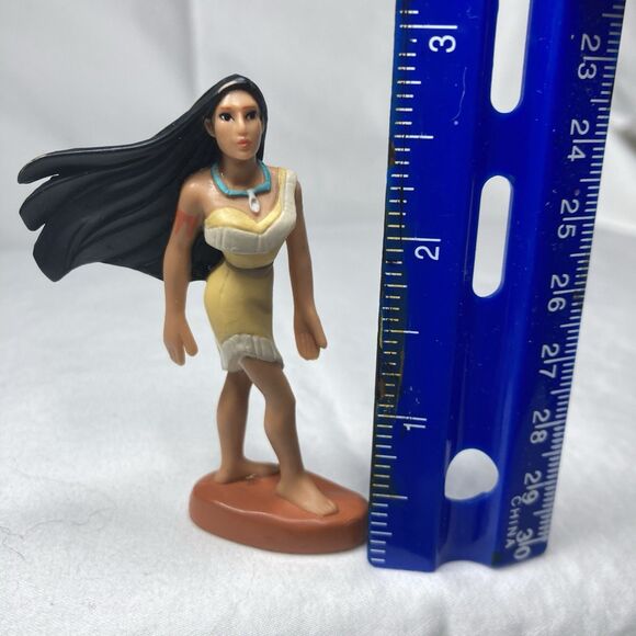 Disney Princess Pocahontas 3" Tall PVC Figurine Toy/Topper on base Collectable - Picture 8 of 8